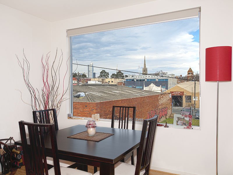 2/29 Little Baillie Street, North Melbourne image 4