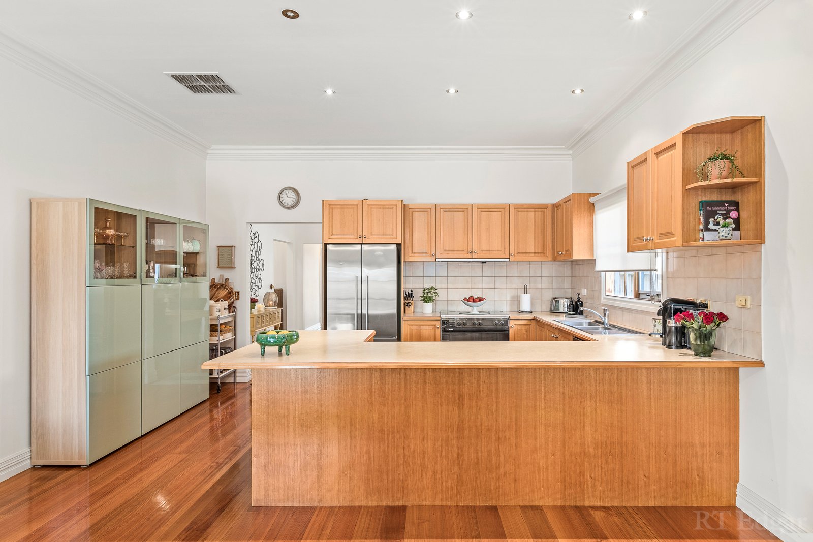 Property Gallery Thumbnail 3