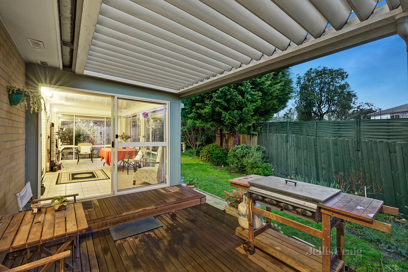 2/29 Mclochlan Street, Mount Waverley image 8