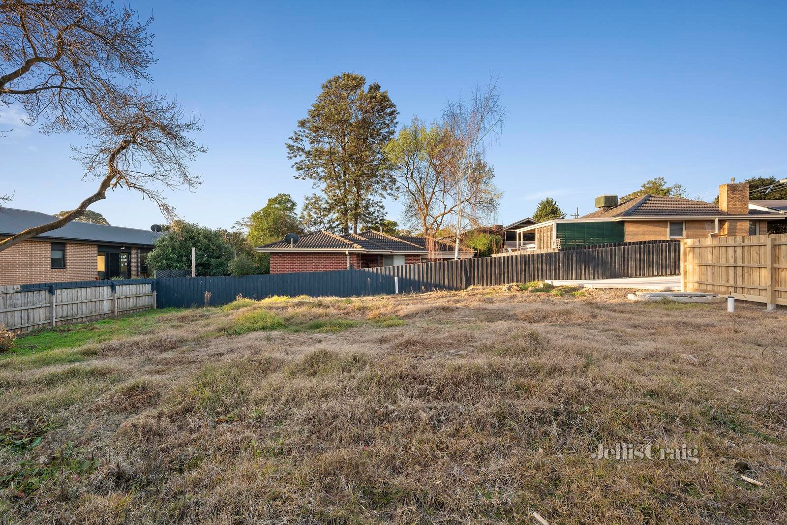 2/2/9 Monomeith Street, Mooroolbark image 3