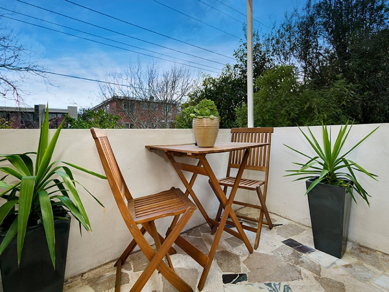 2/29 Pine Avenue, Elwood image 6