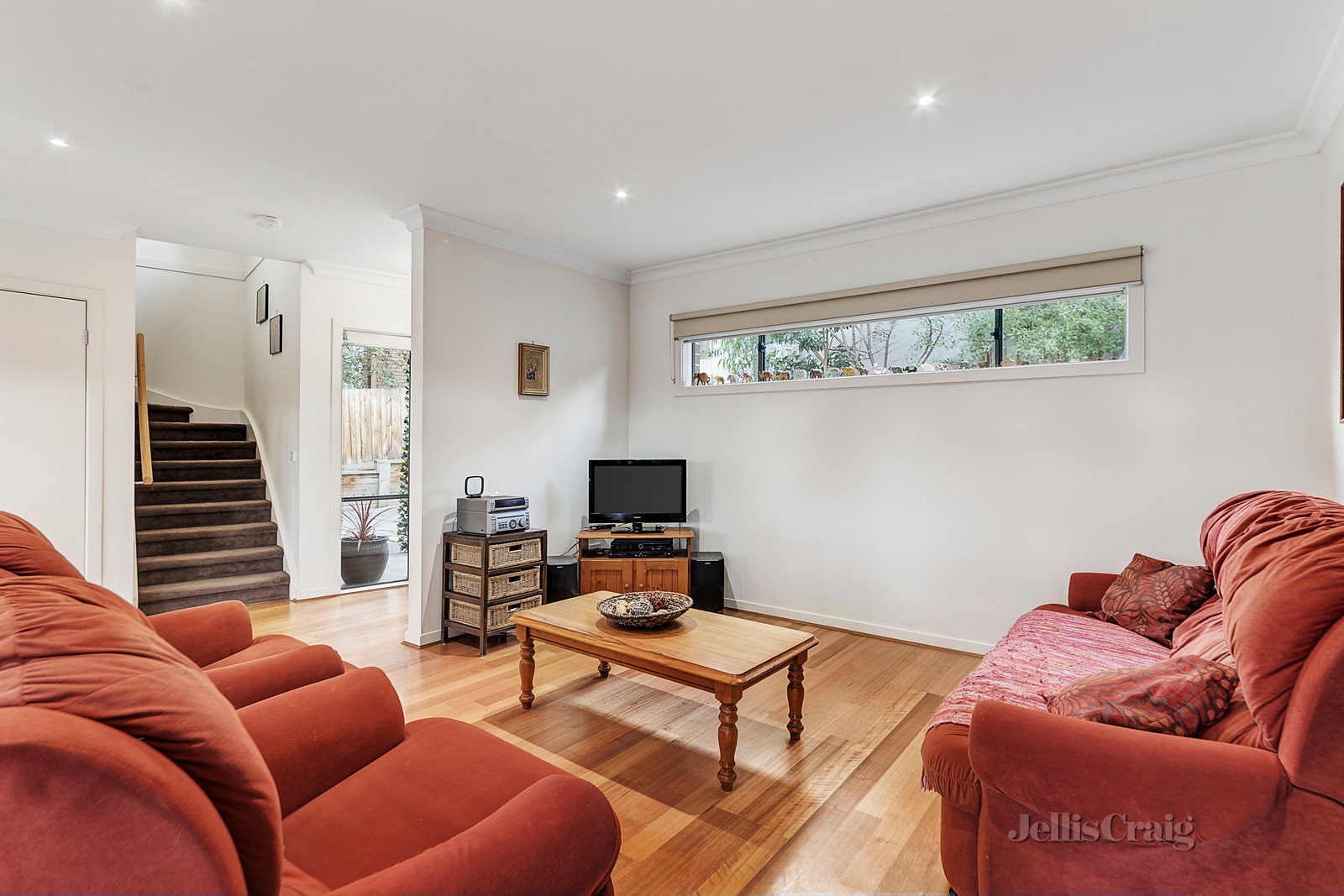 2/29 Sampson Drive, Mount Waverley image 2