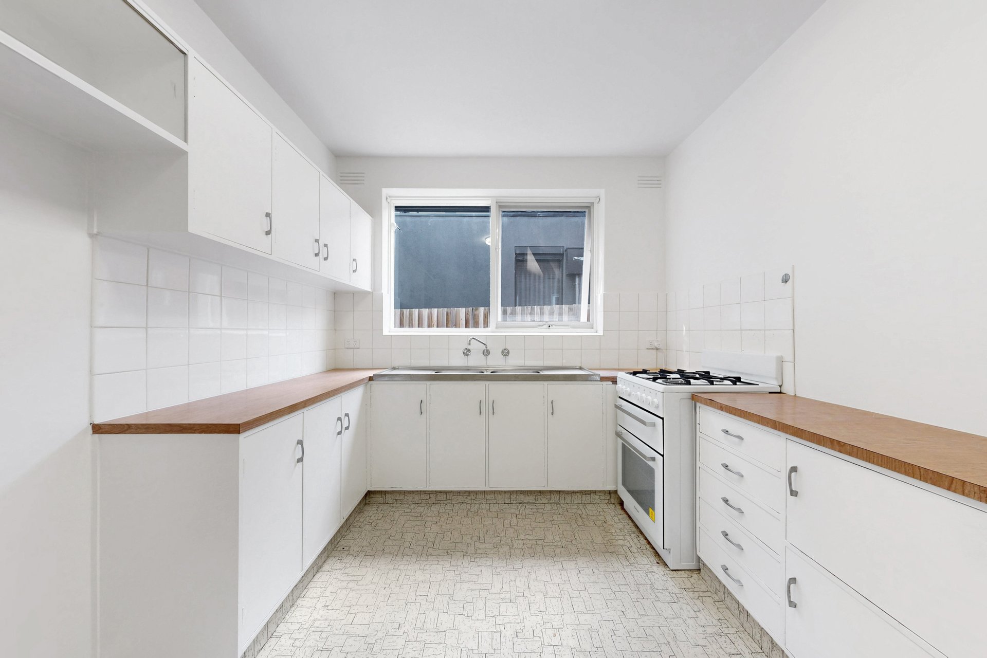 2/293 Kooyong Road, Elsternwick image 1