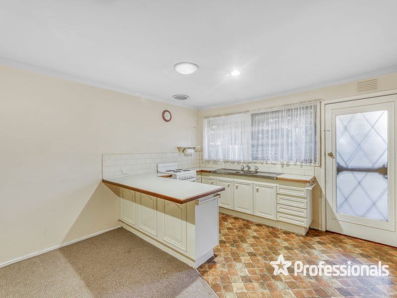 2/293 Mt Dandenong Road, Croydon image 5