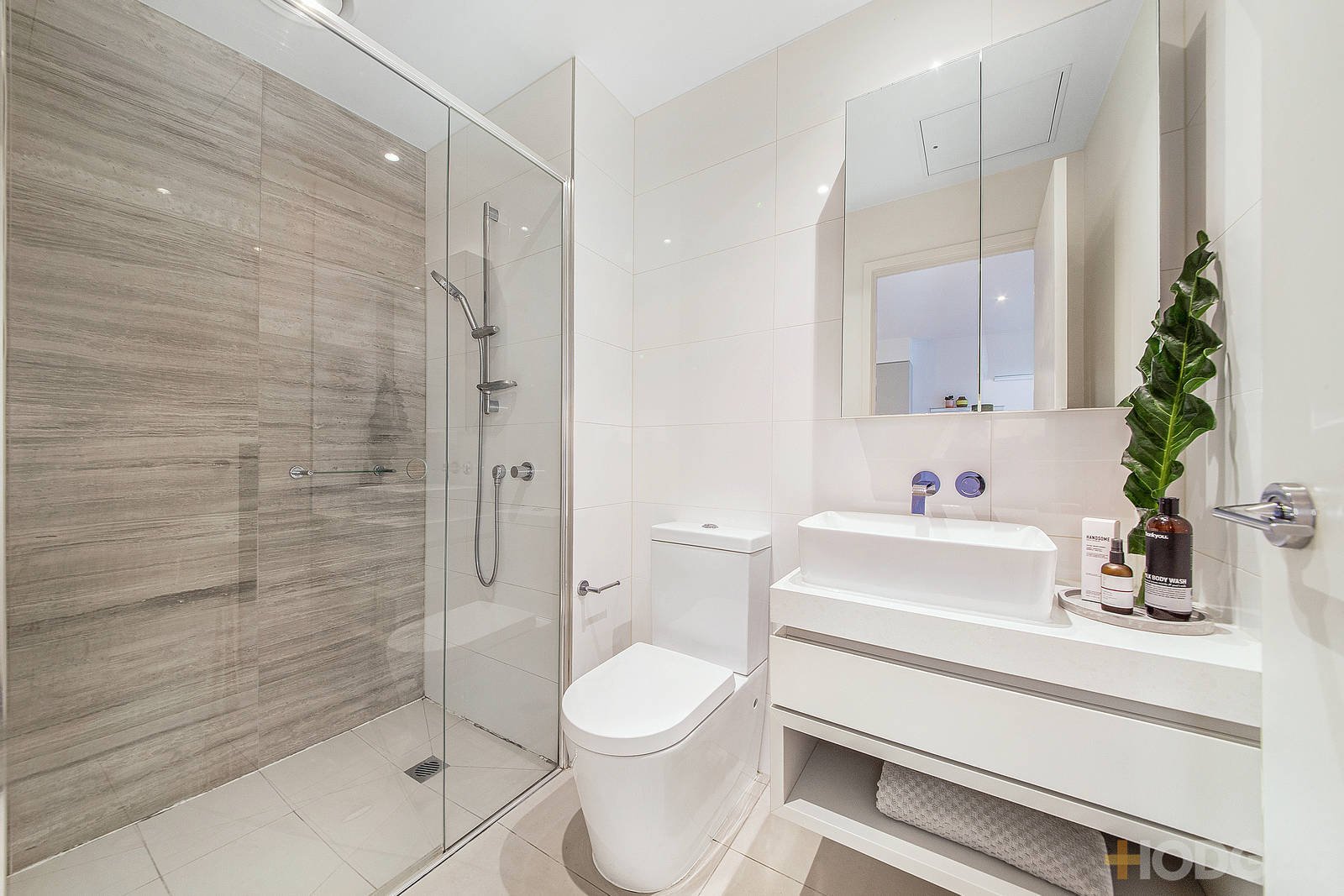 229 / 380 Bay Street Brighton