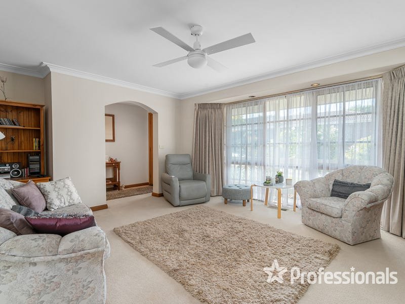 2/297-299 Mount Dandenong Road, Croydon image 2