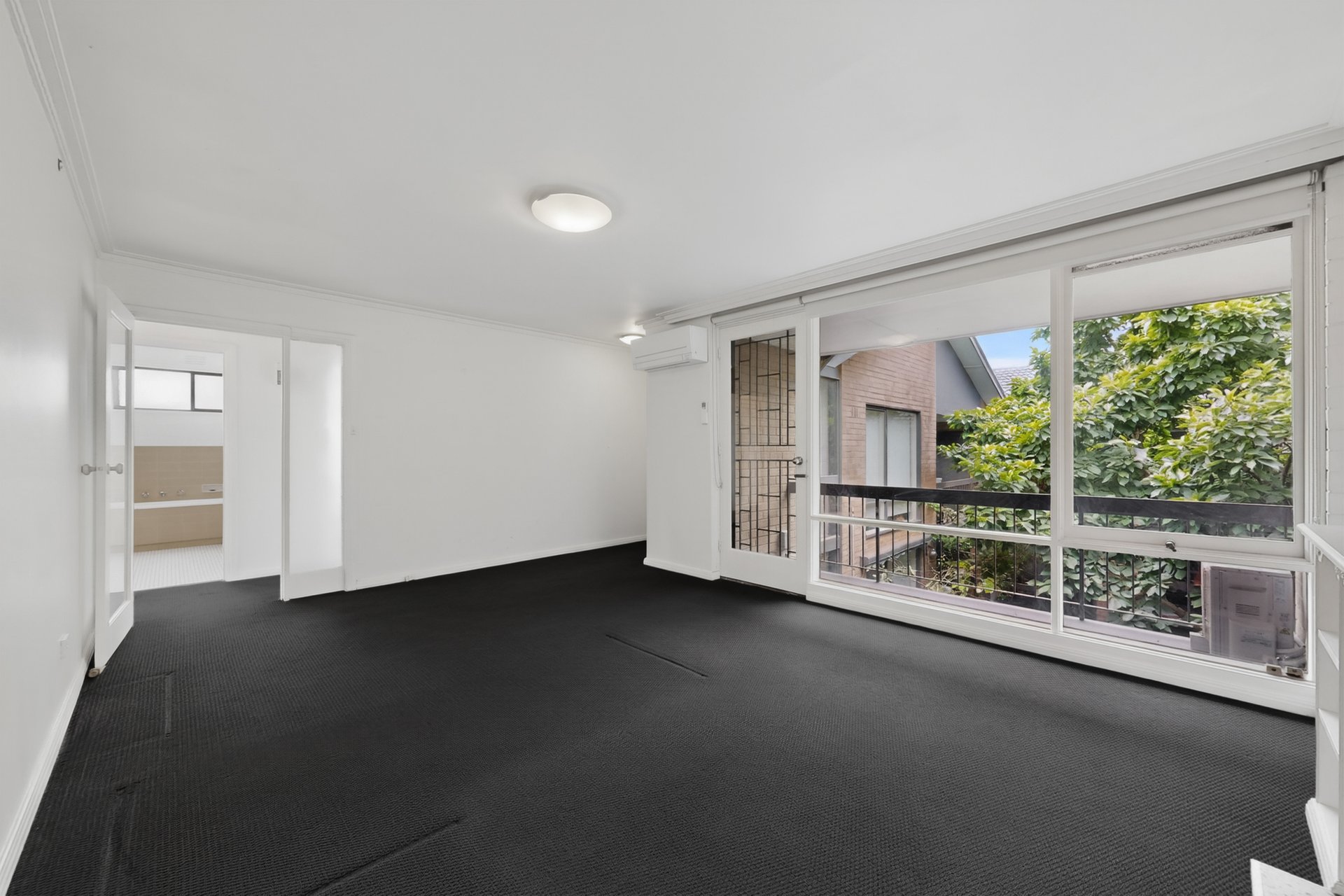 22/995 Burke Road, Camberwell image 2