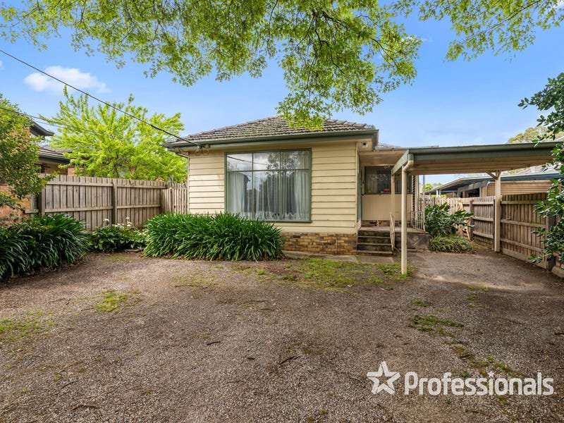 22A Jarvis Avenue, Croydon image 2