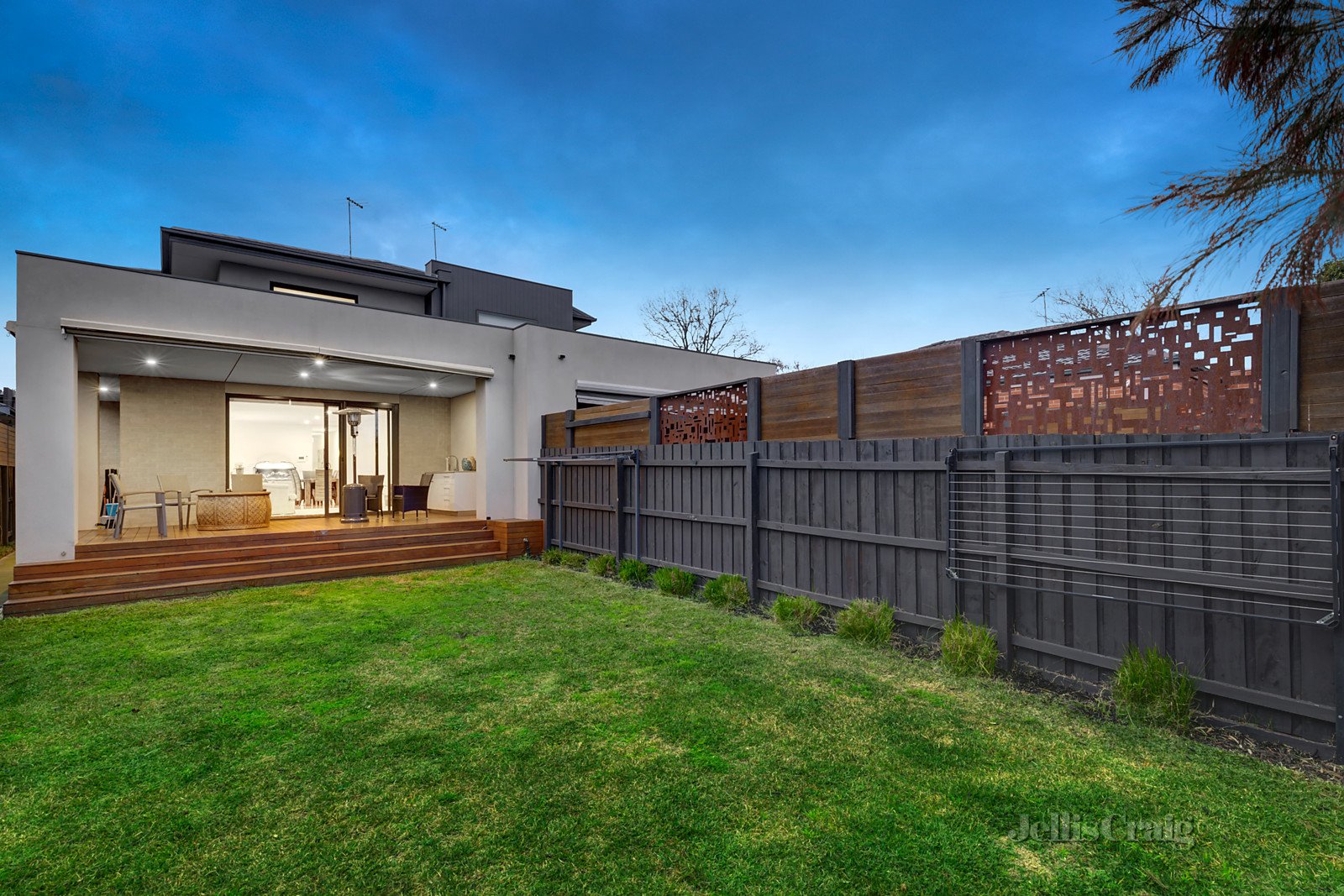 22a Marquis Road, Bentleigh image 8