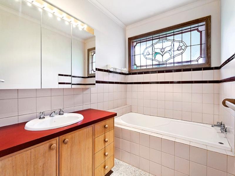 2/2a Parring Road, Balwyn image 7