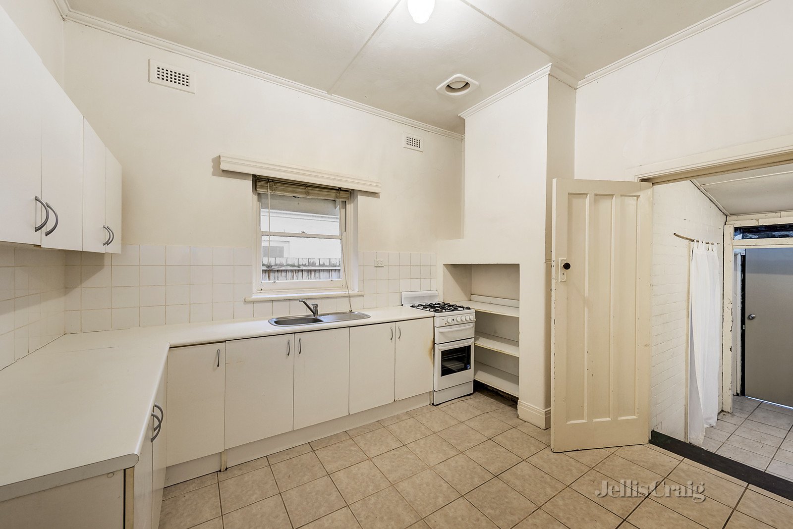 22A Queens Avenue, Caulfield East image 8