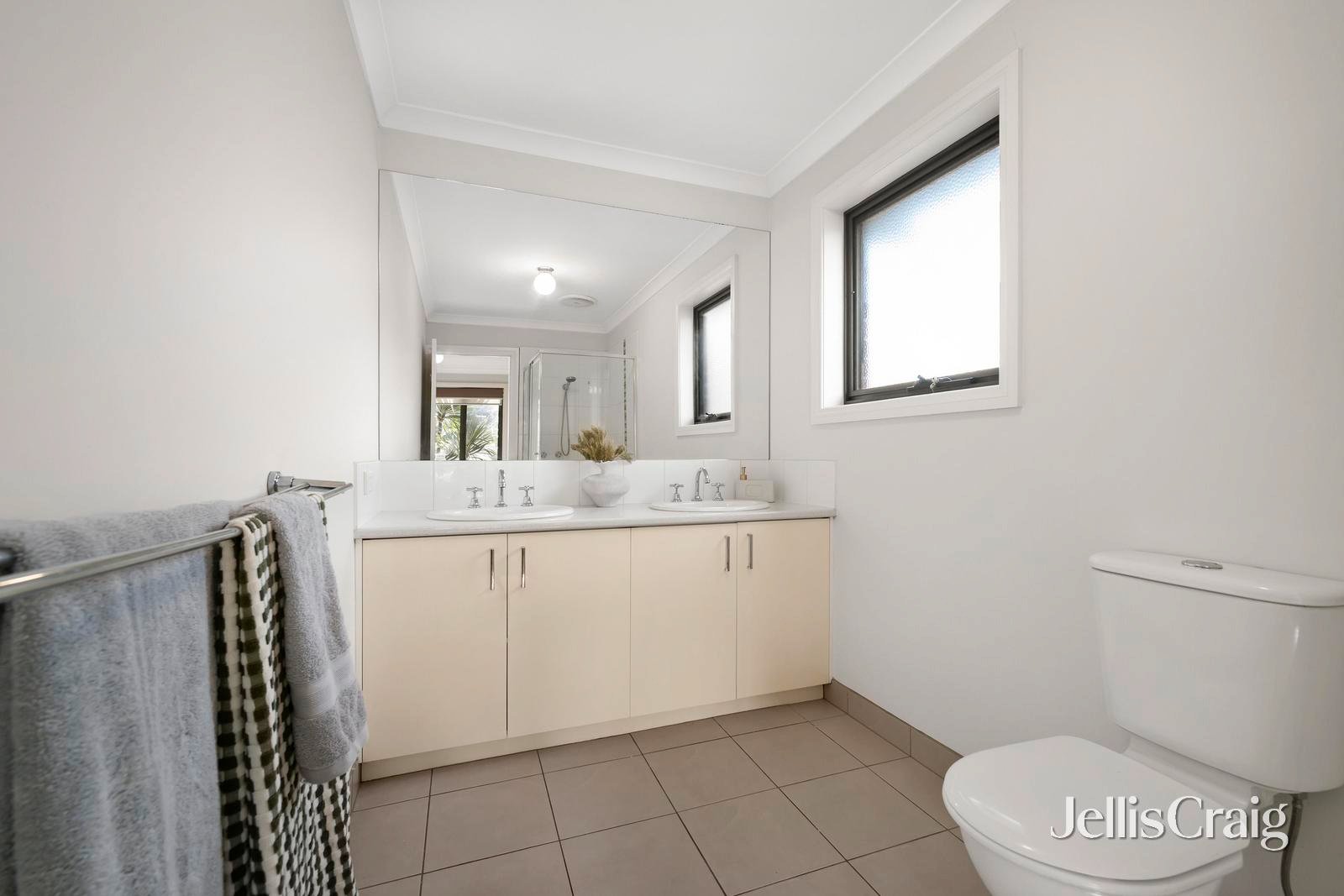 22A Taylor Road, Mooroolbark image 12