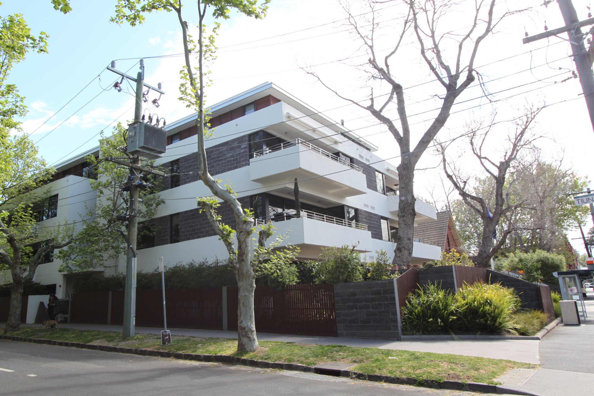 Property Gallery - Main Image
