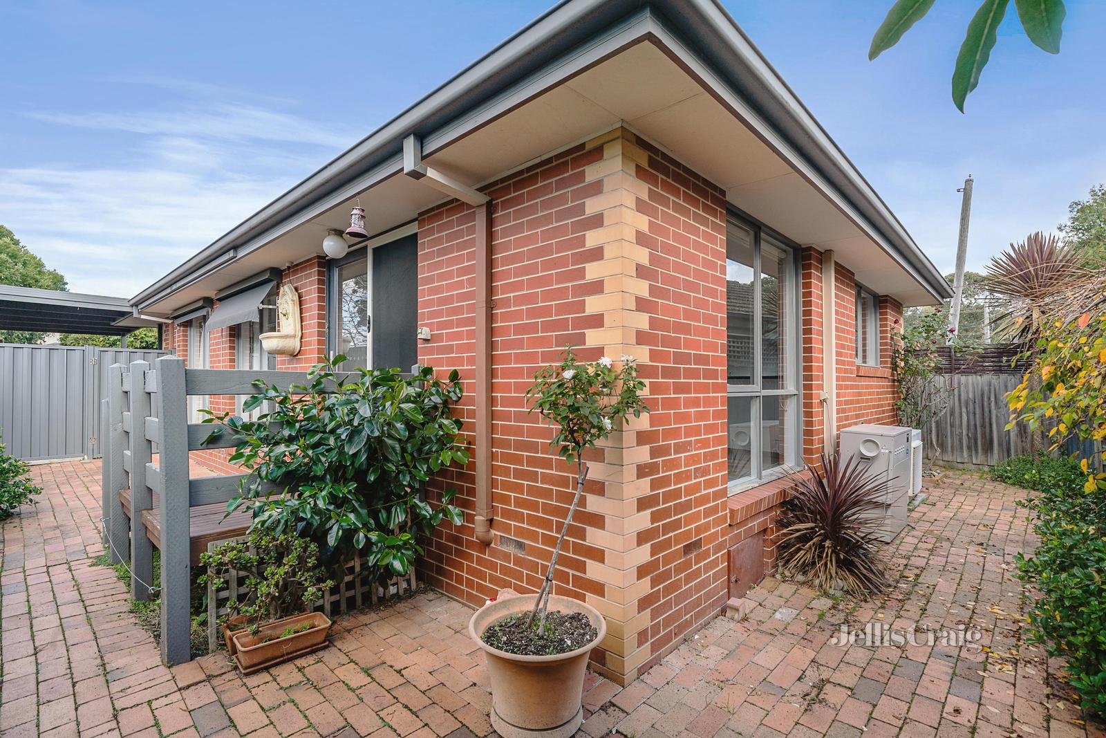 2/2A Wooddale Grove, Mitcham image 9