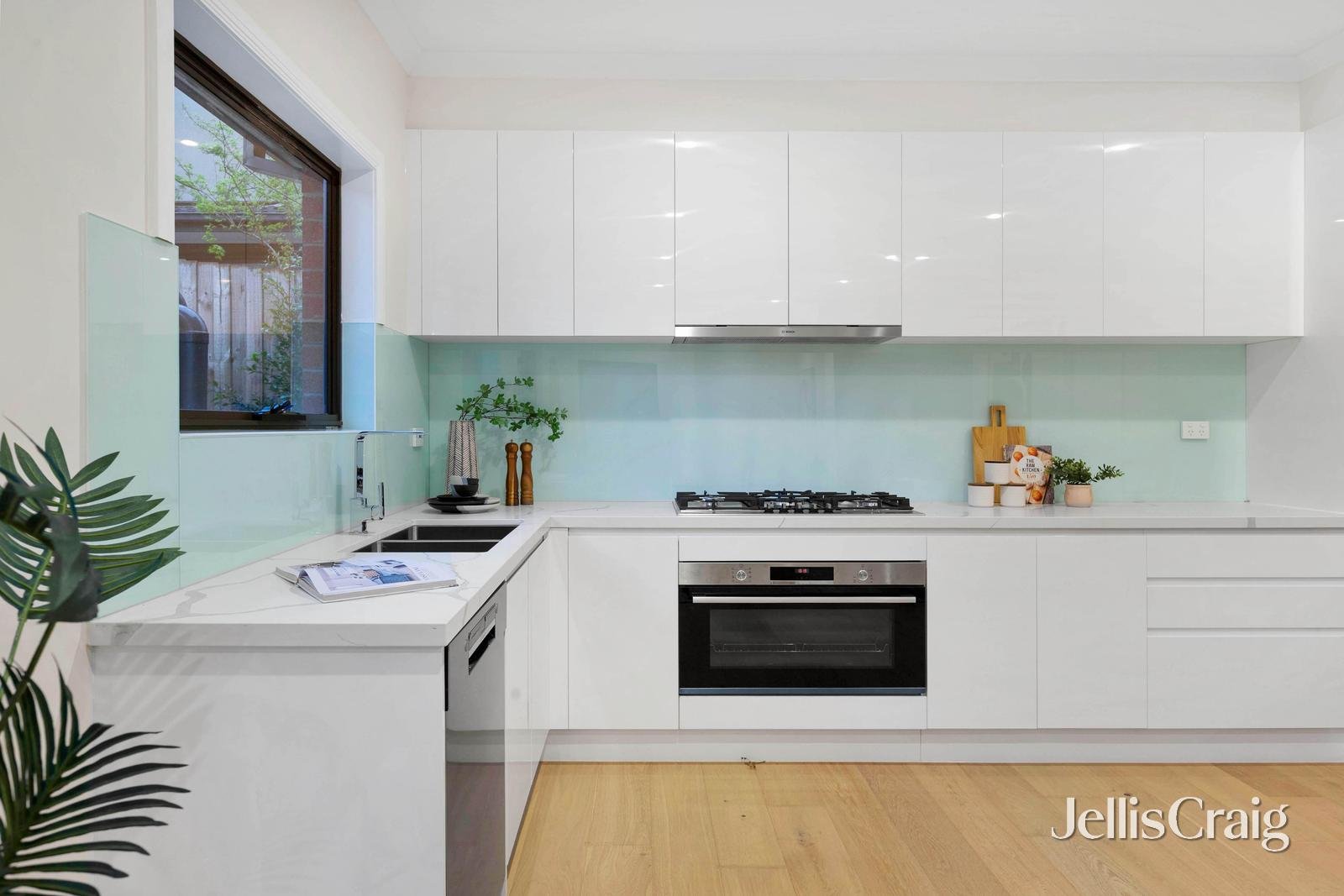 2/2B Farleigh Avenue, Burwood image 4