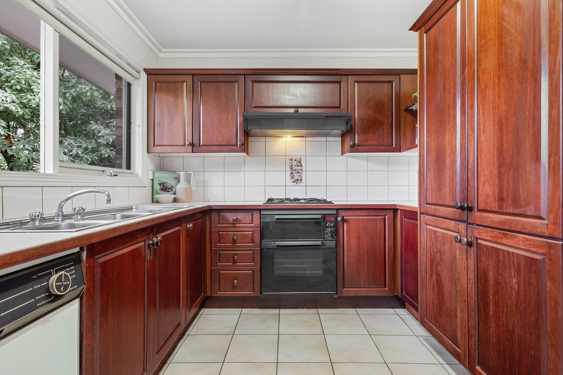 22B Yarraduct Place South, Croydon image 3