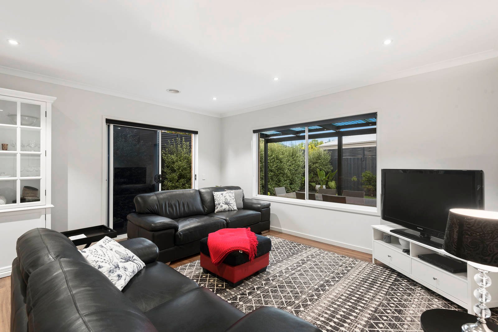 Property Gallery Thumbnail 6