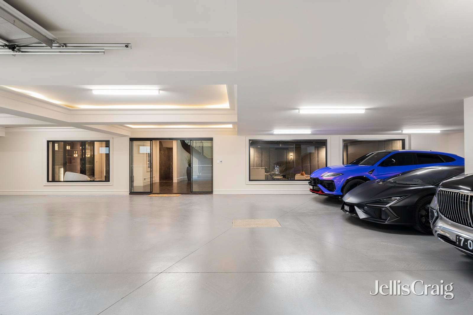 23-25 Rubens Grove, Canterbury image 5