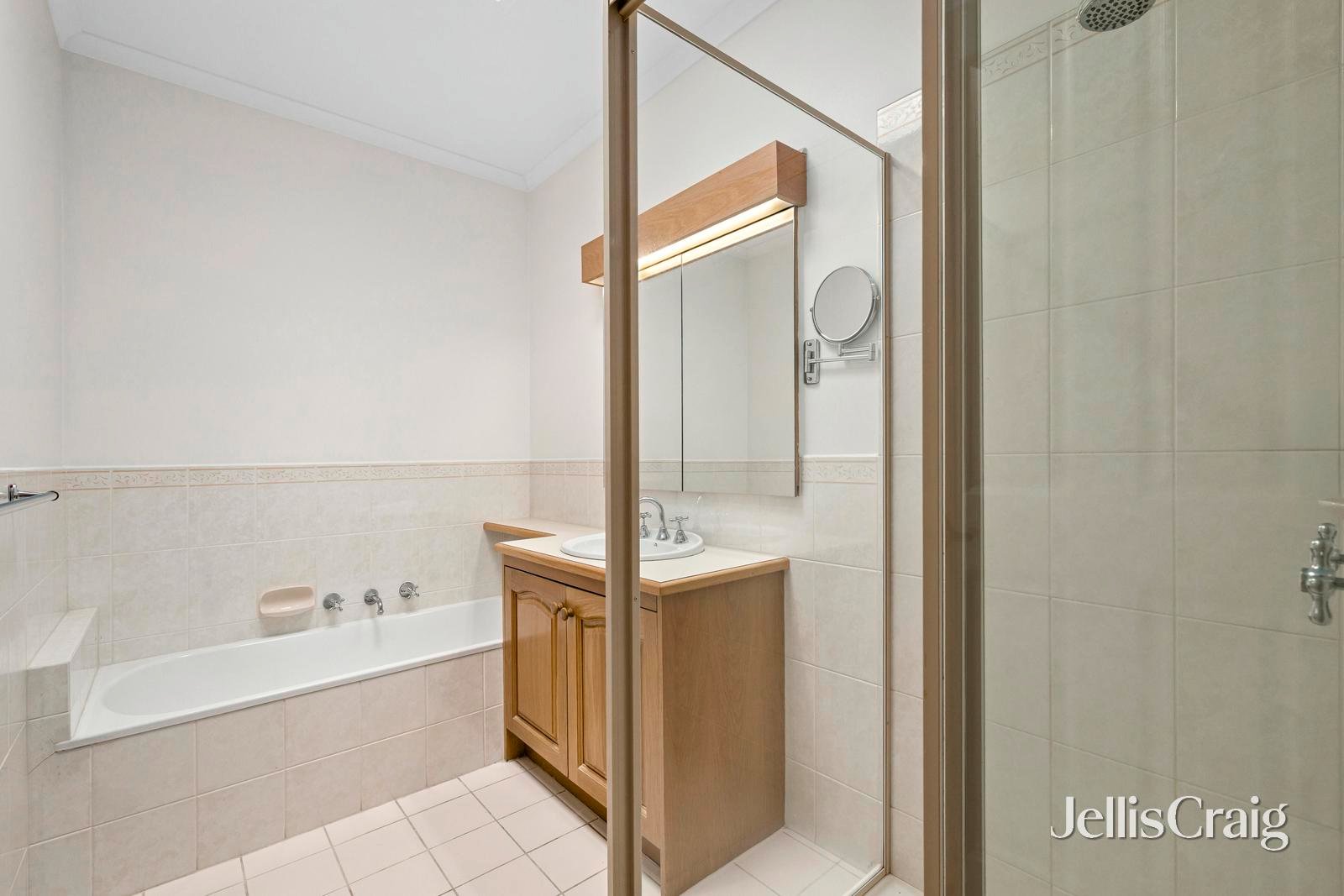 2/3-5 Conway Crescent, Balwyn image 9