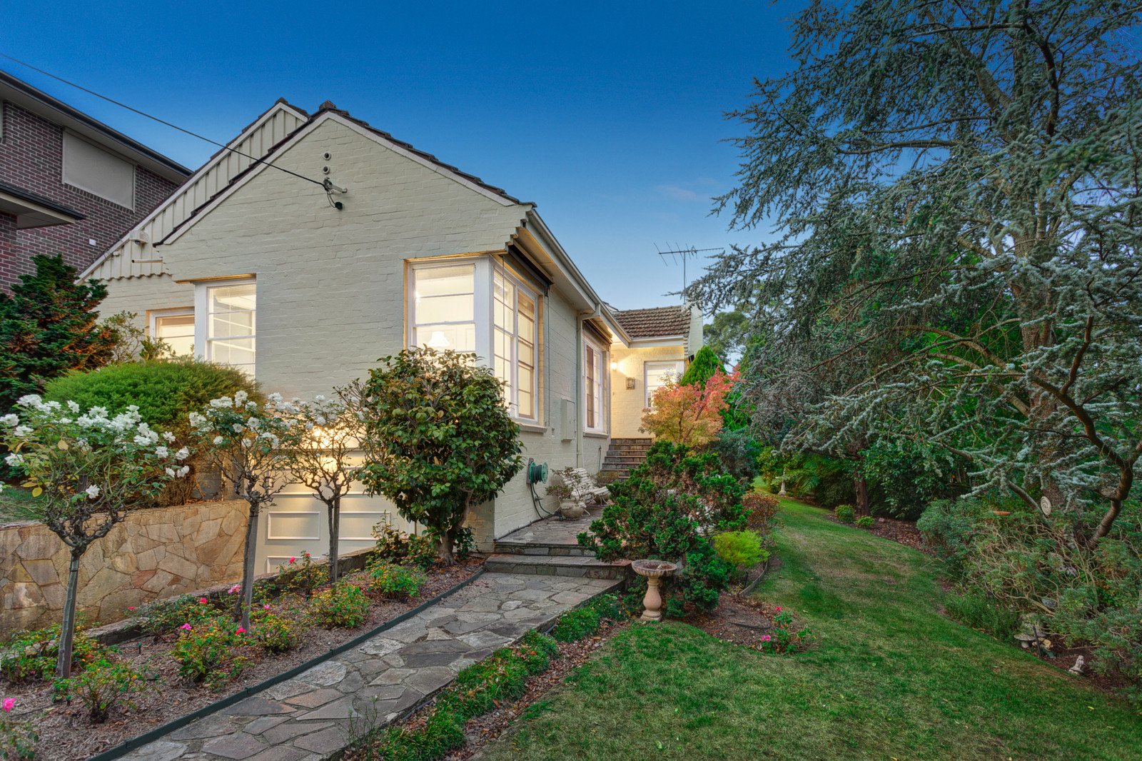 23 Abbott Street, Balwyn North image 7