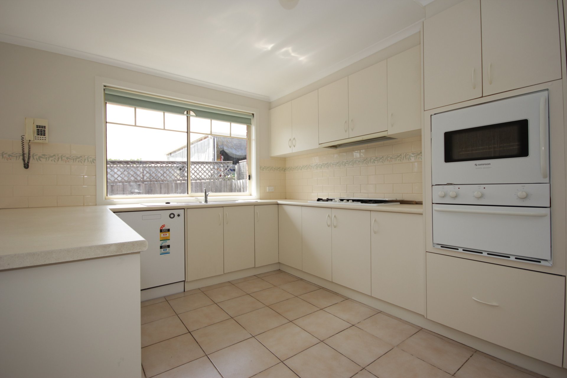 23 Abraham Drive, Croydon image 2