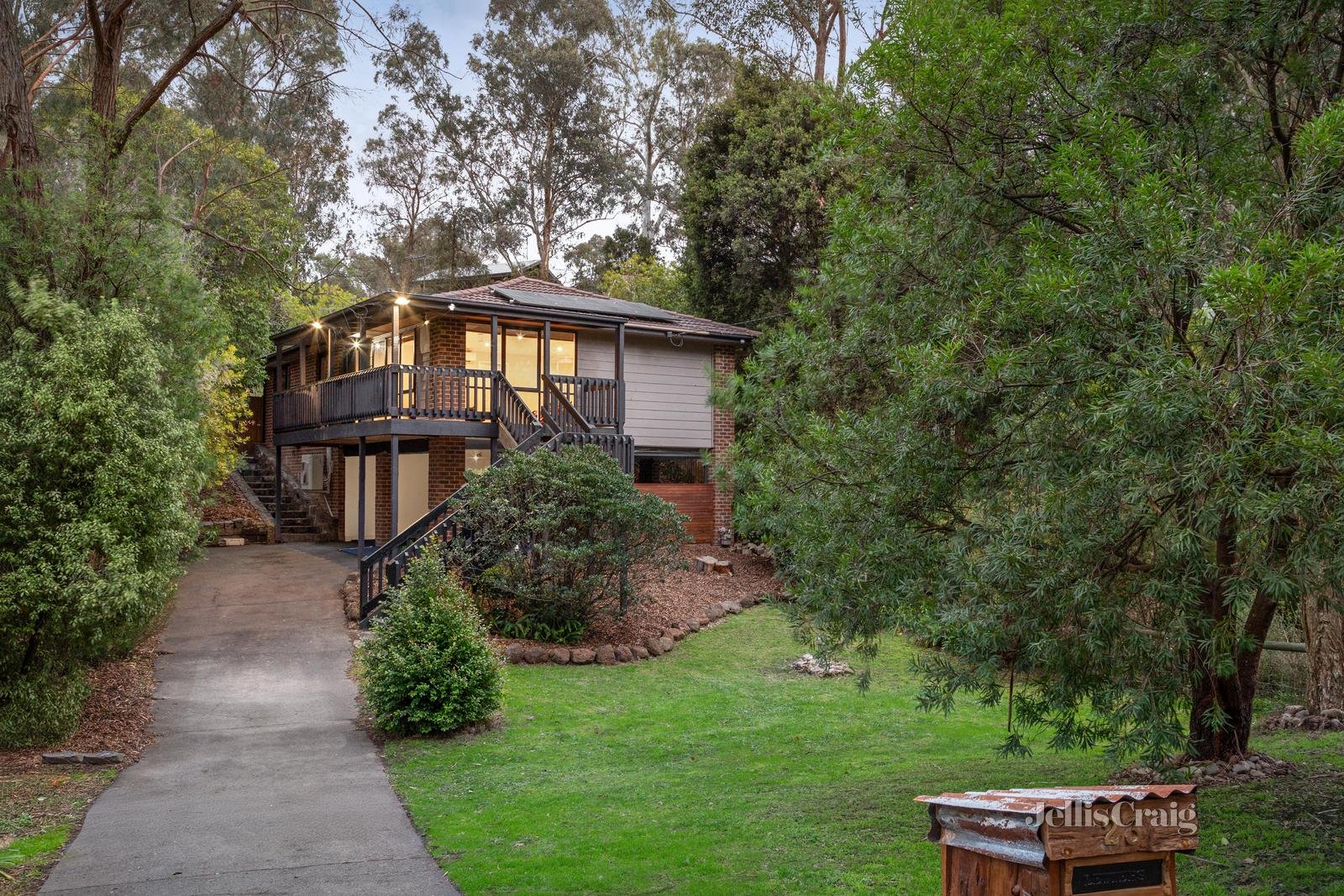 23 Acacia Road, Hurstbridge image 1