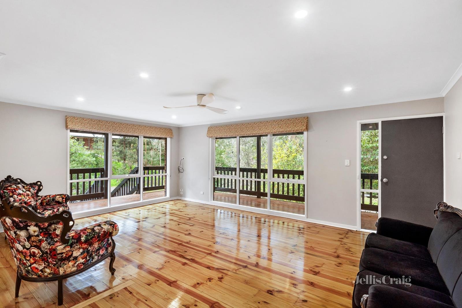 23 Acacia Road, Hurstbridge image 2