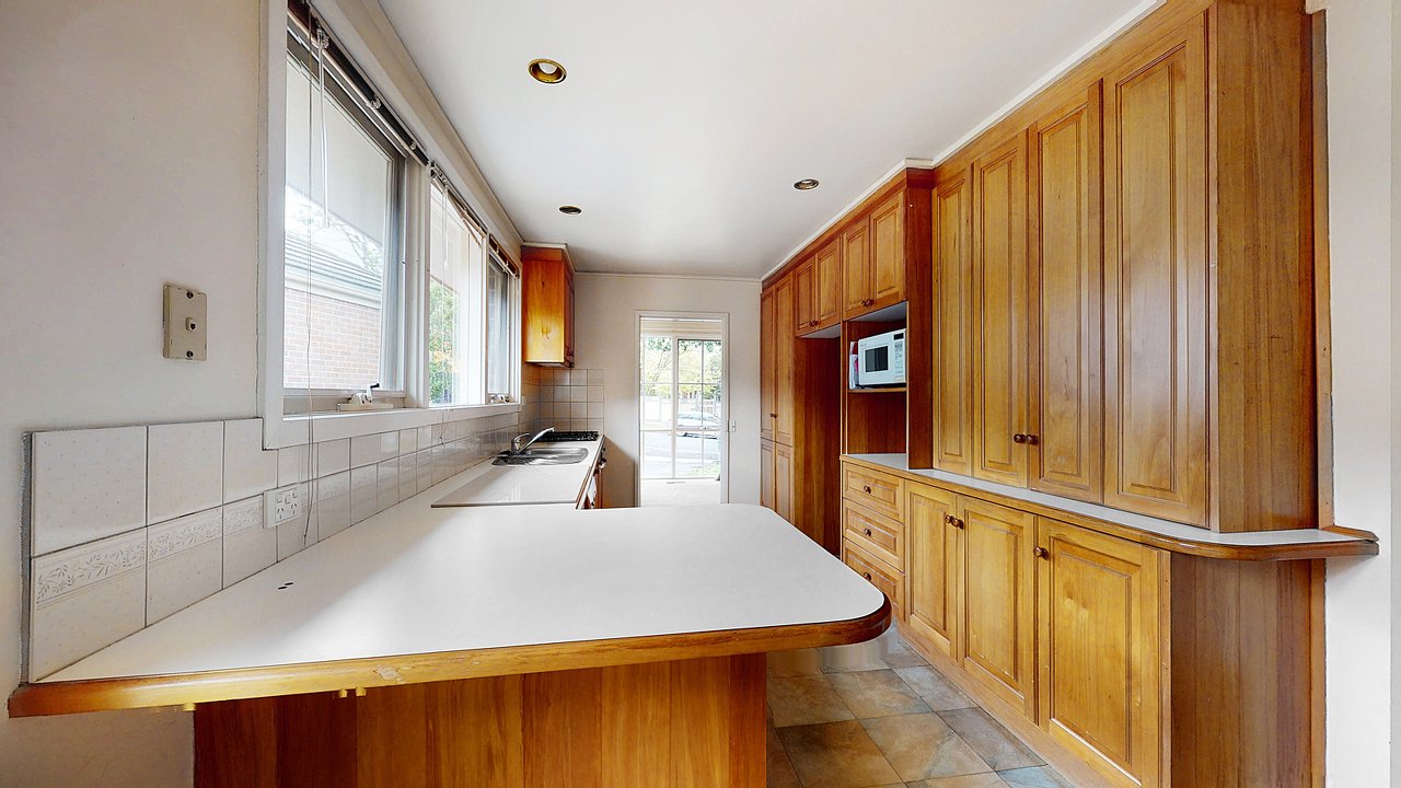 23 Albany Crescent, Surrey Hills image 3