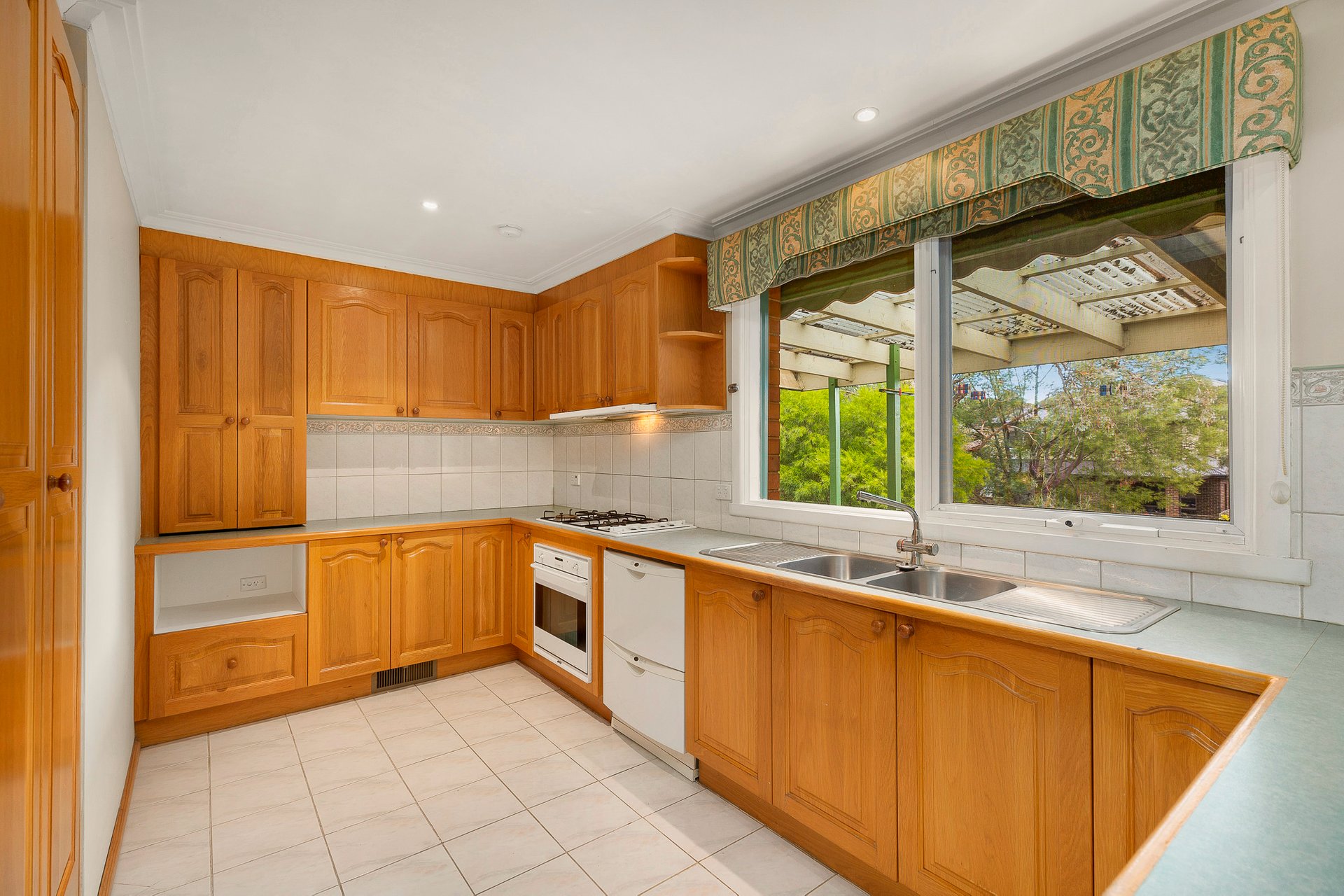 Property Gallery Thumbnail 2