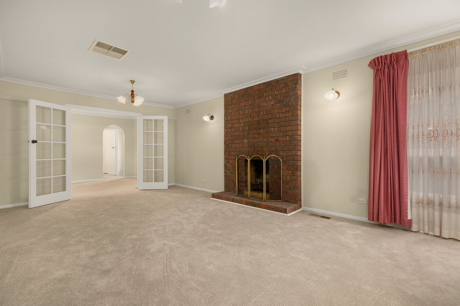 Property Gallery Thumbnail 3