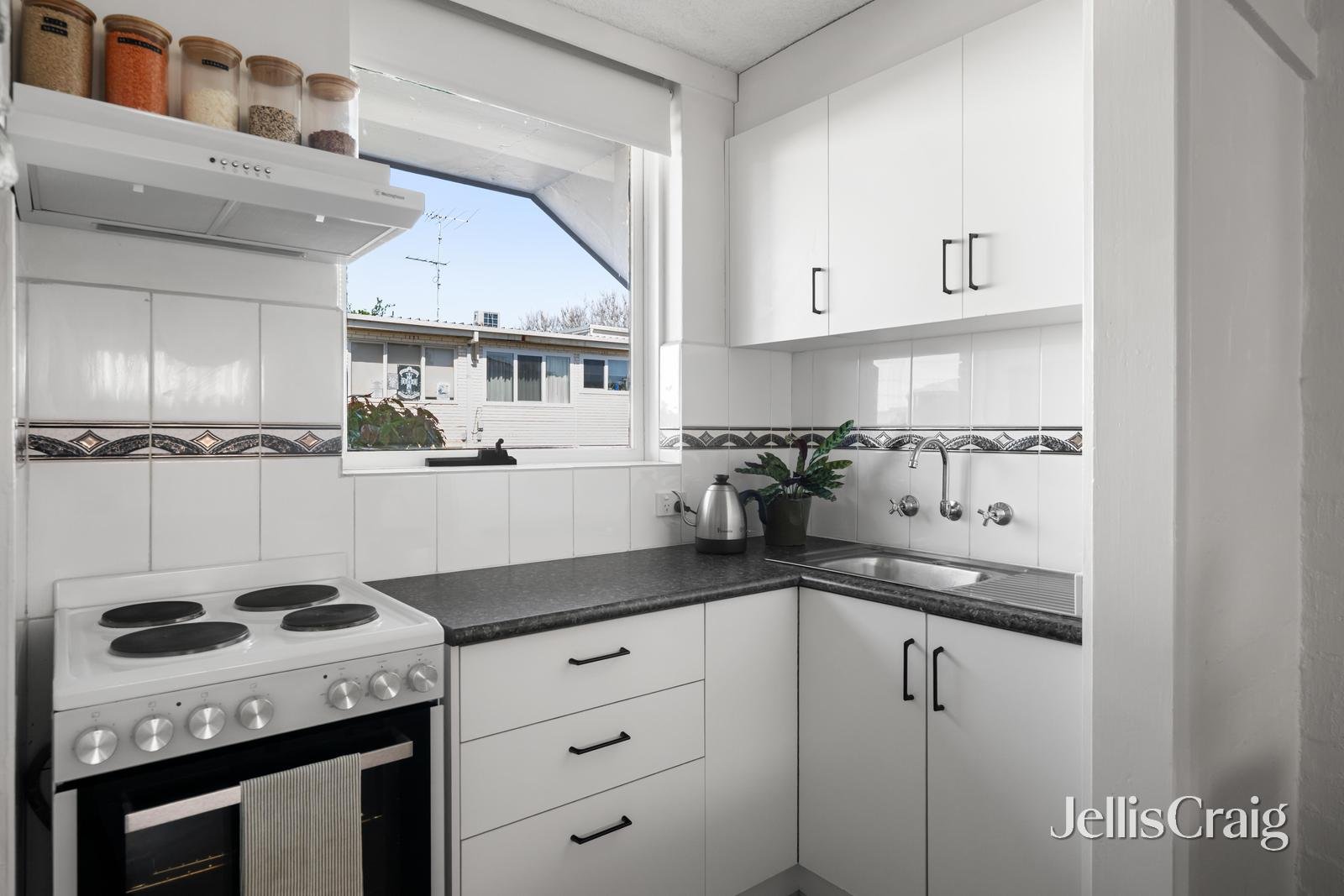 2/3 Allard Street, Brunswick&nbsp;West image 3