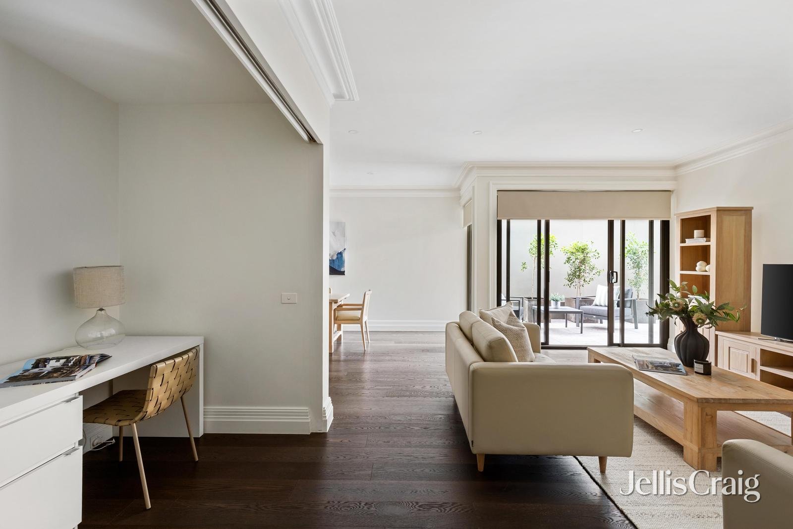 2/3 Ascot Street, Malvern image 6