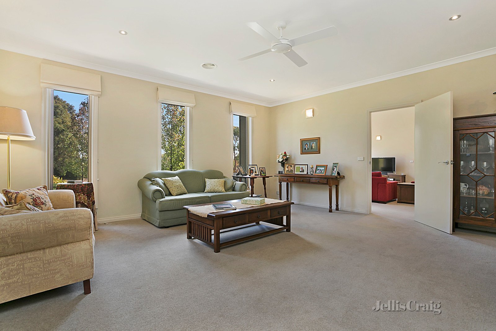 23 Ballymoyer Mews, Woodend image 4