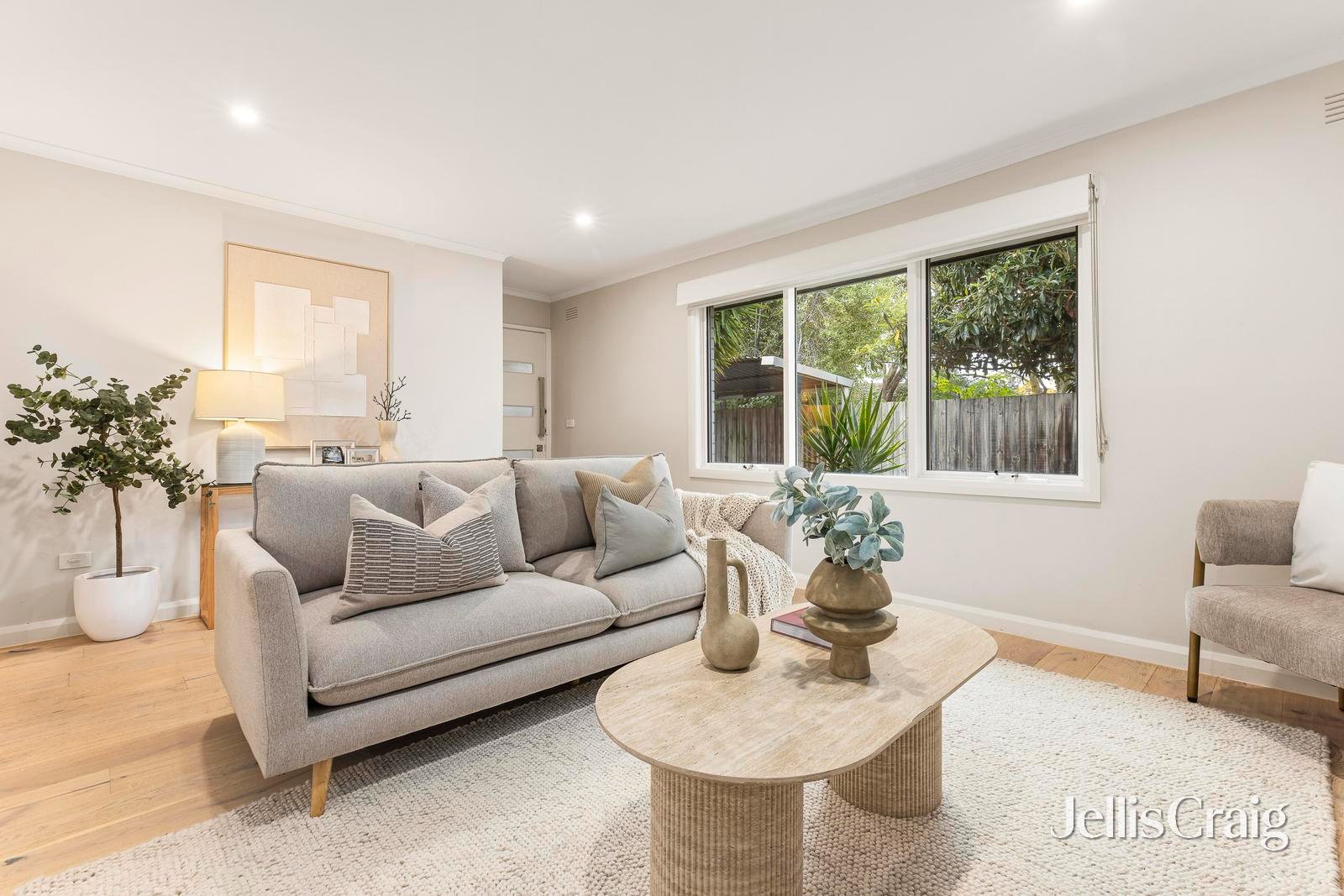 2/3 Barker Street, Cheltenham image 2