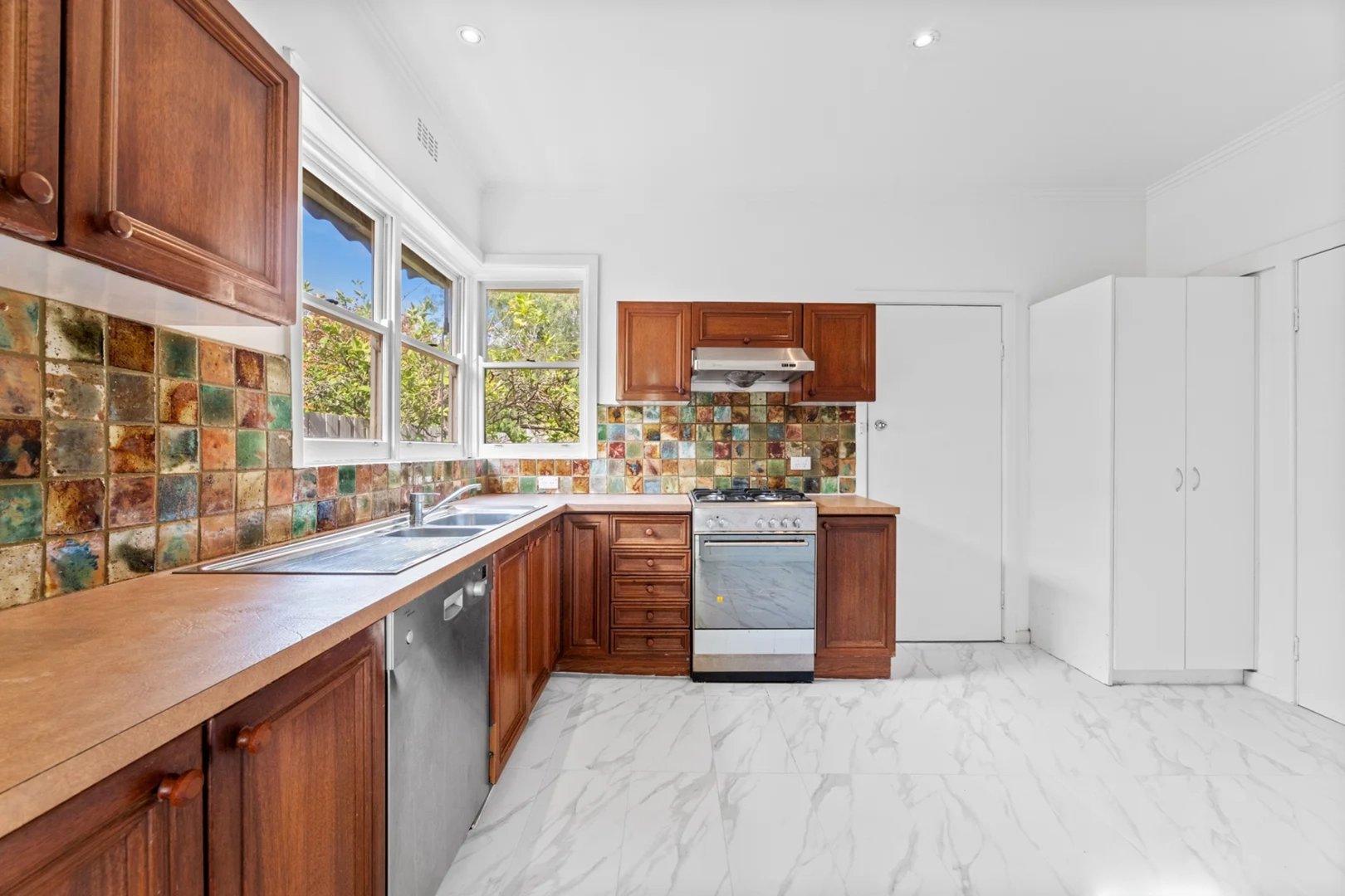 23 Bevis Street, Bentleigh East image 4