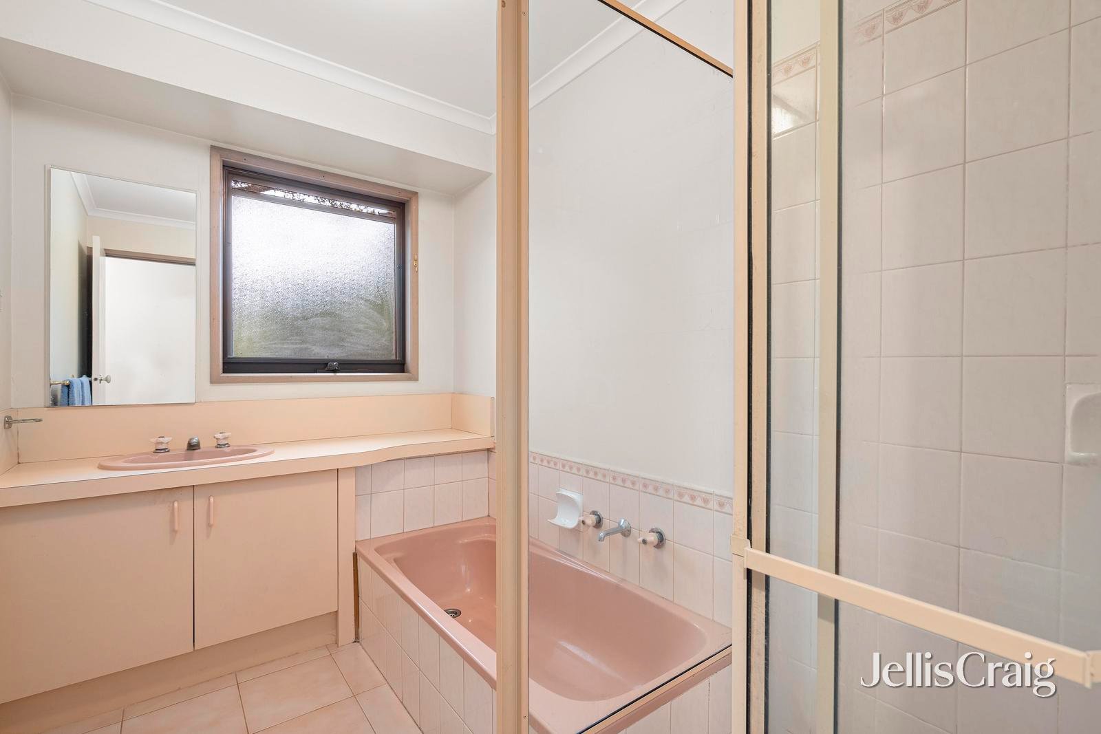 23 Blaxland Court, Mooroolbark image 8