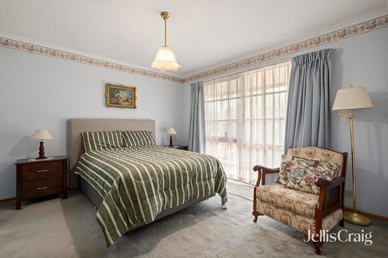 23 Blaxland Court, Mooroolbark image 5