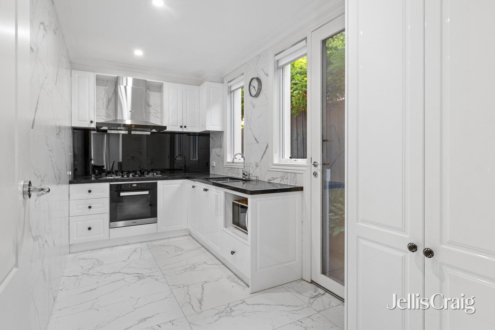 23 Bonview Road, Malvern image 11