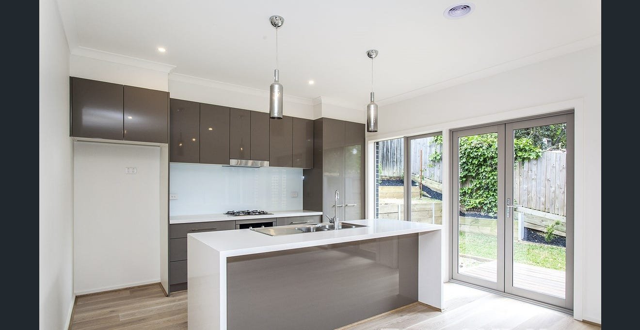 23 Braeside Drive, Doncaster image 2