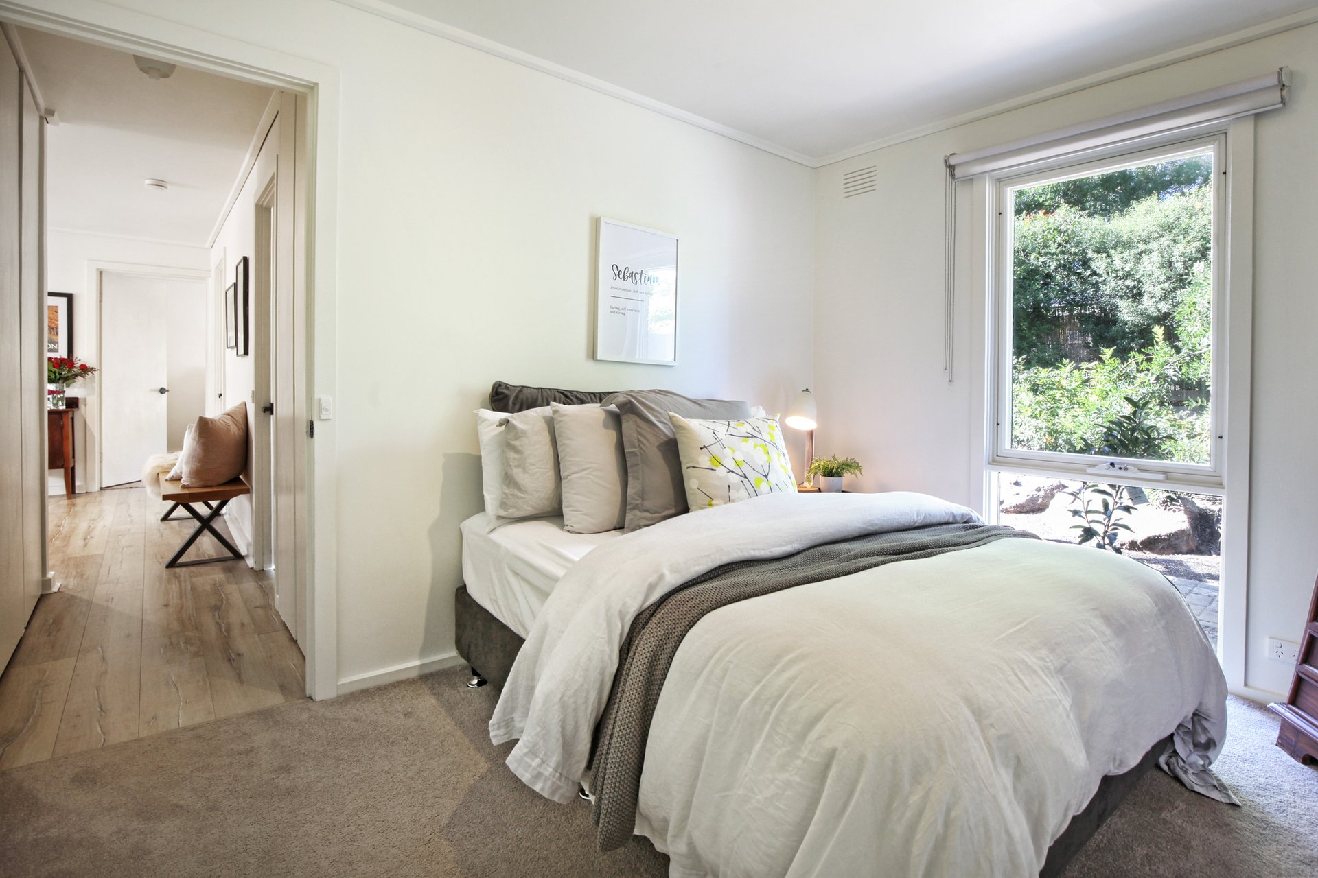Property Gallery Thumbnail 12