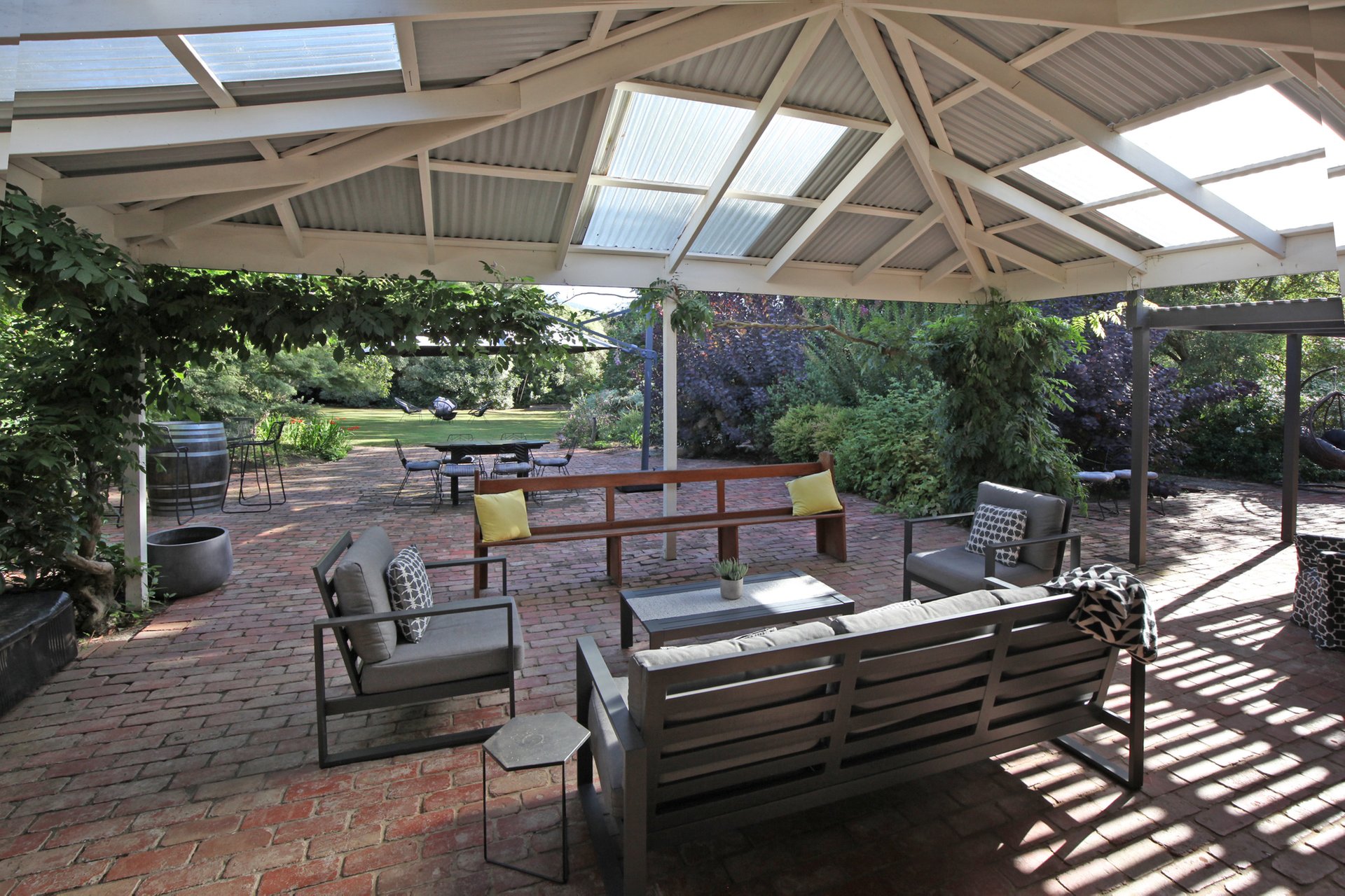 Property Gallery Thumbnail 18