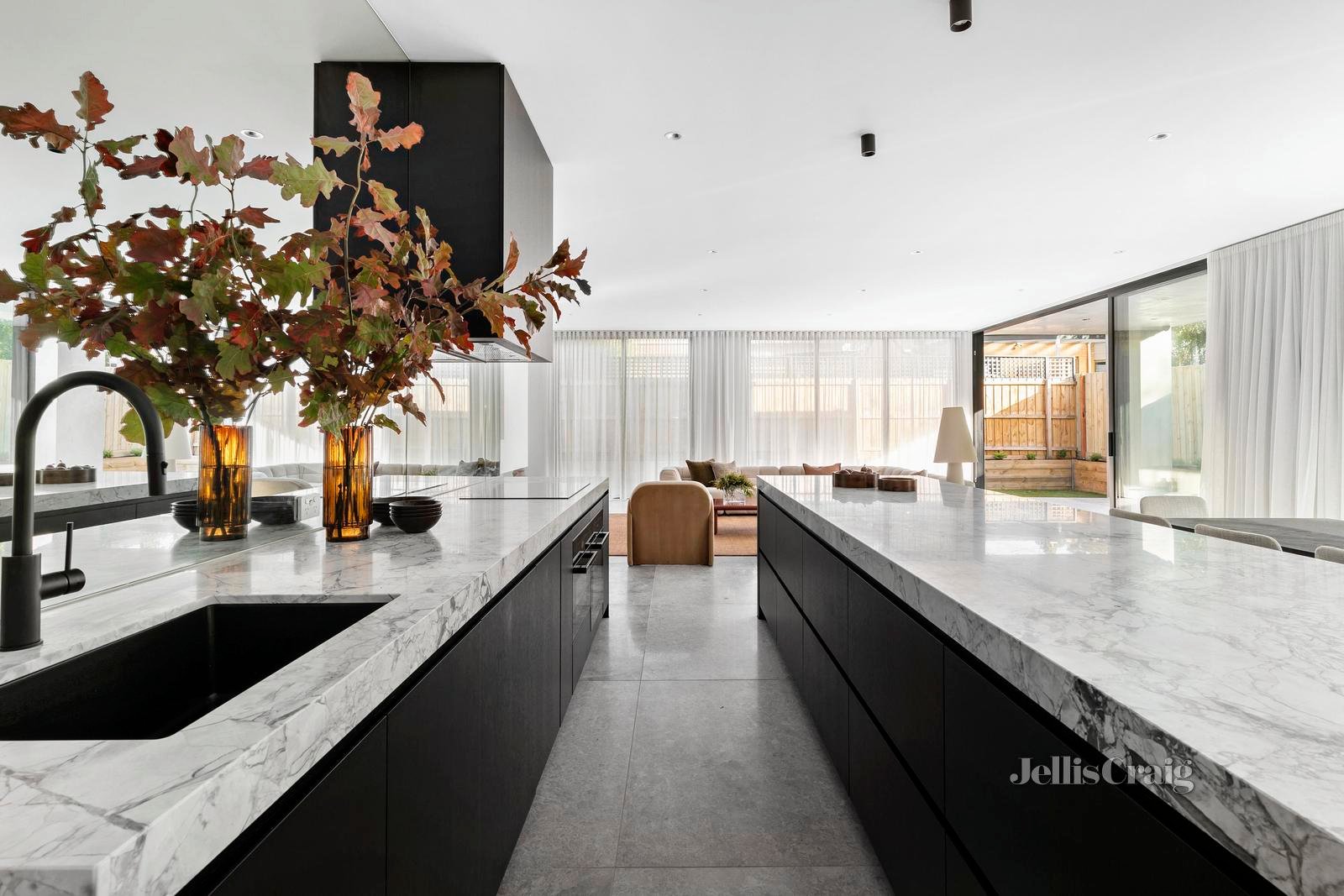 23 Butler Street, Essendon image 7