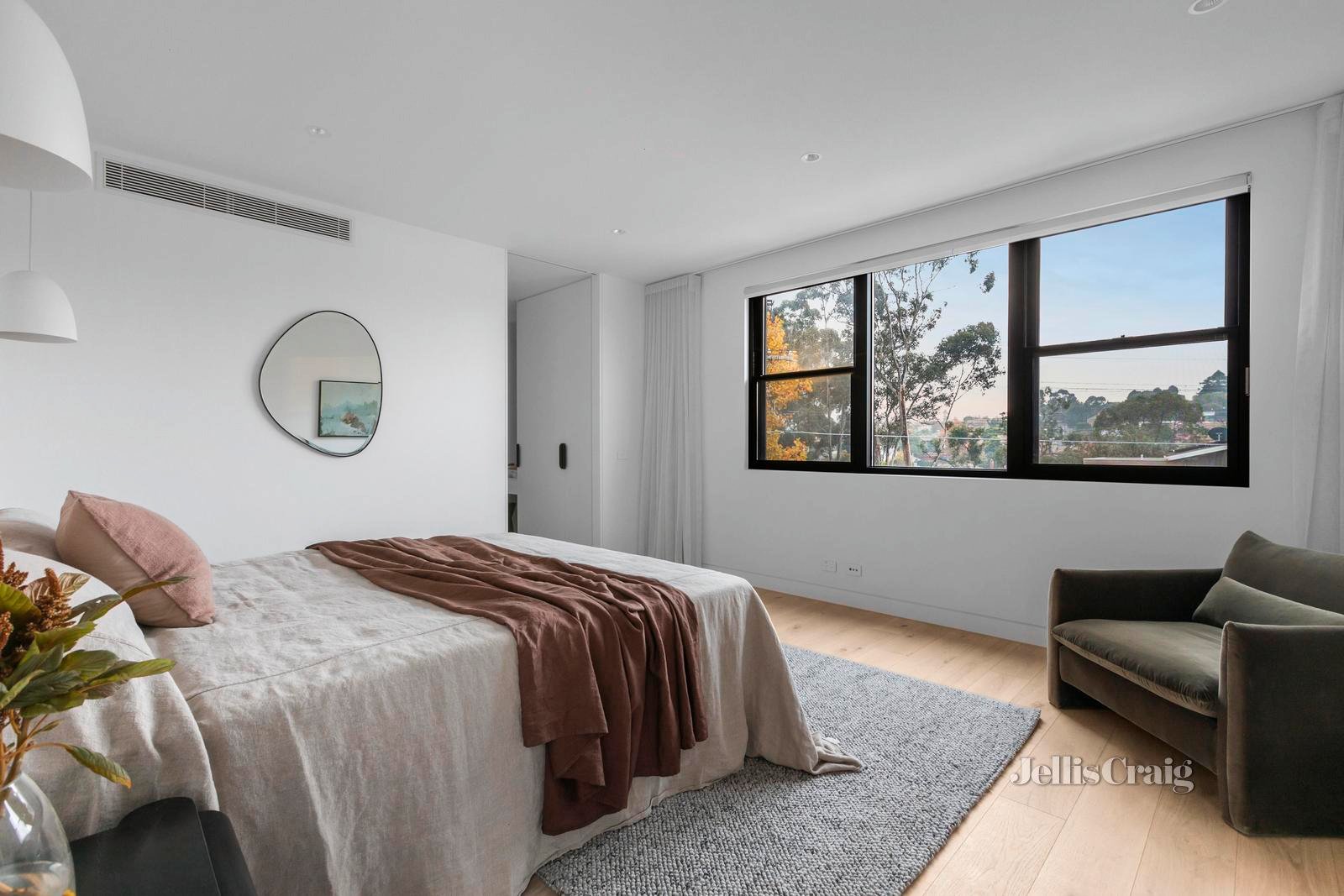 23 Butler Street, Essendon image 10