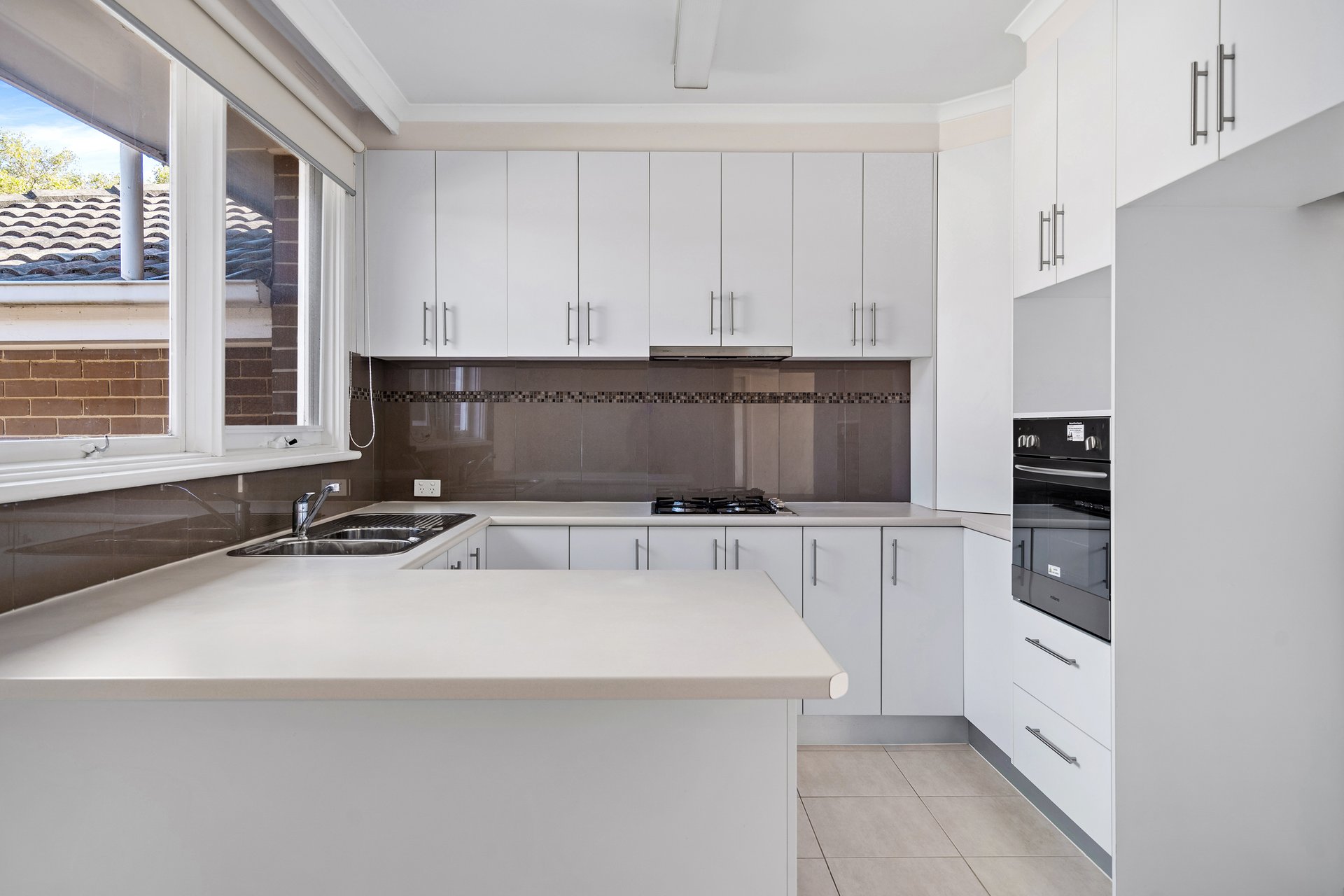 2/3 Byron Street, Canterbury image 5