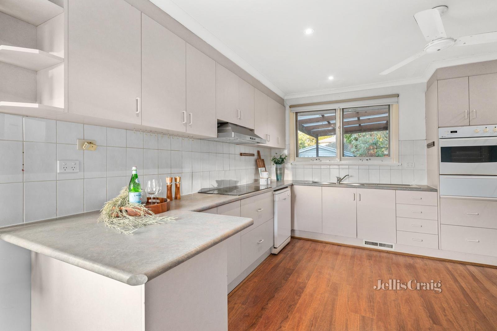 23 Carver Street, Burwood East image 4