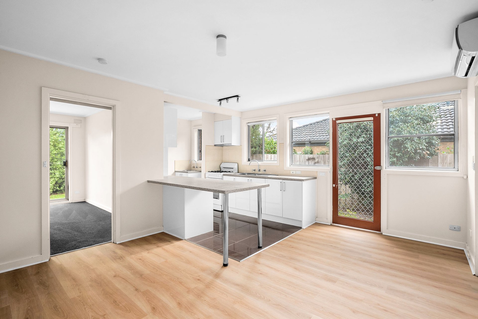 2/3 Cascade Street FRANKSTON