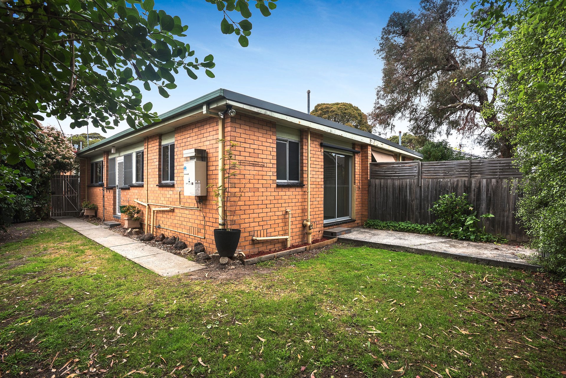 2/3 Cascade Street FRANKSTON