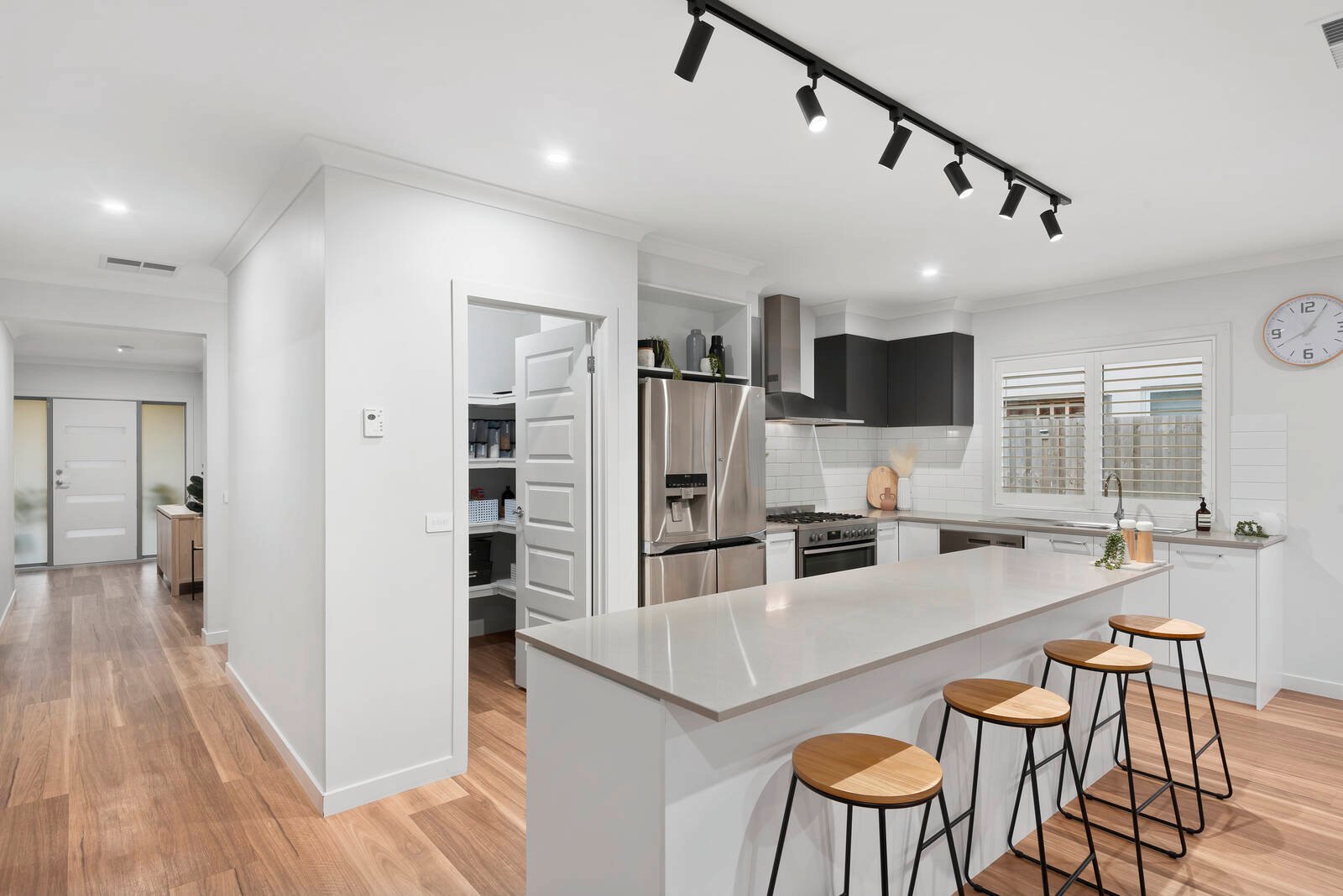 Property Gallery Thumbnail 6