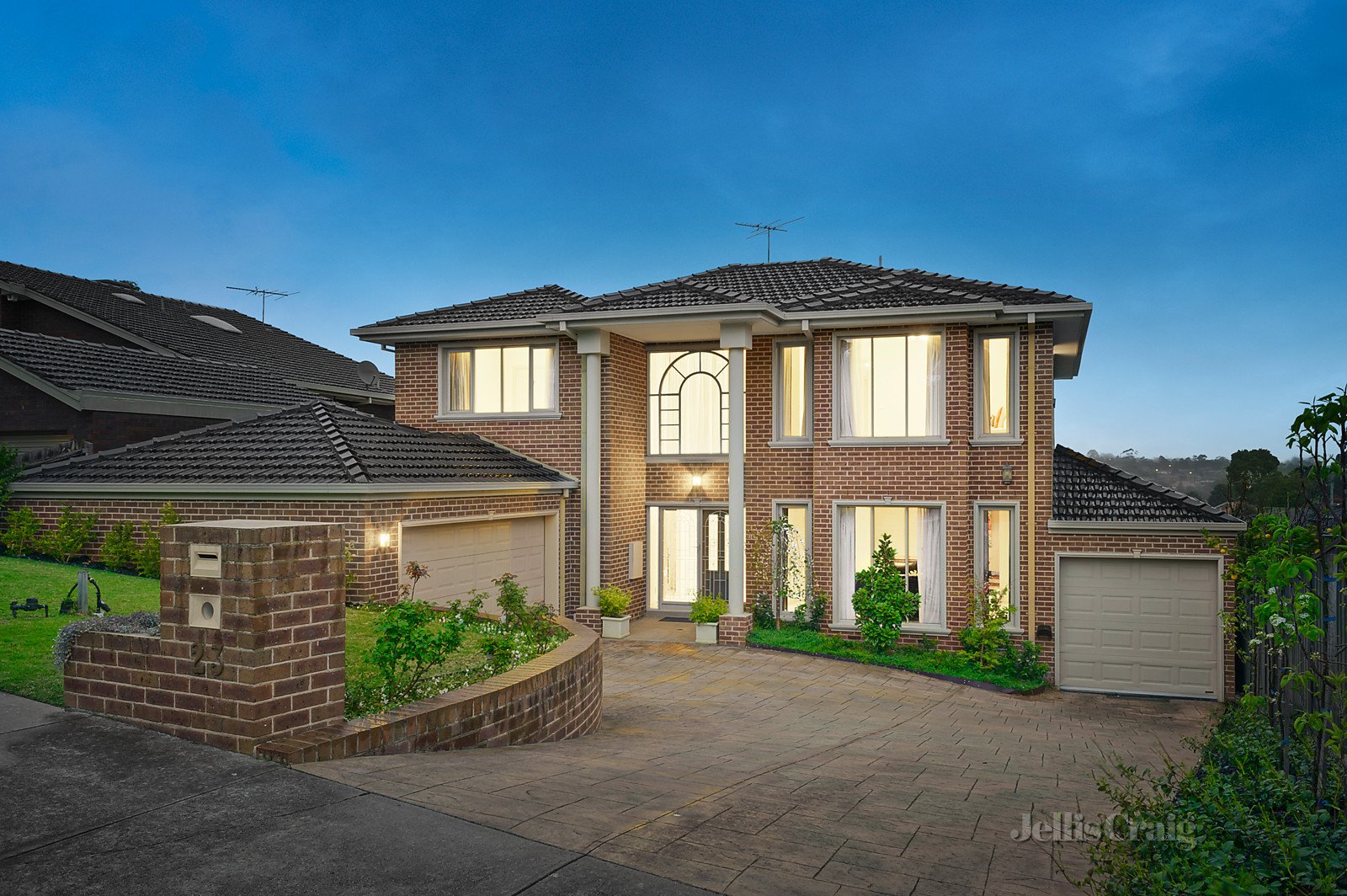 23 Chippendale Court, Templestowe image 1