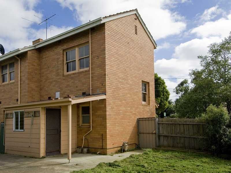 23 Churchill Avenue, Newtown image 4